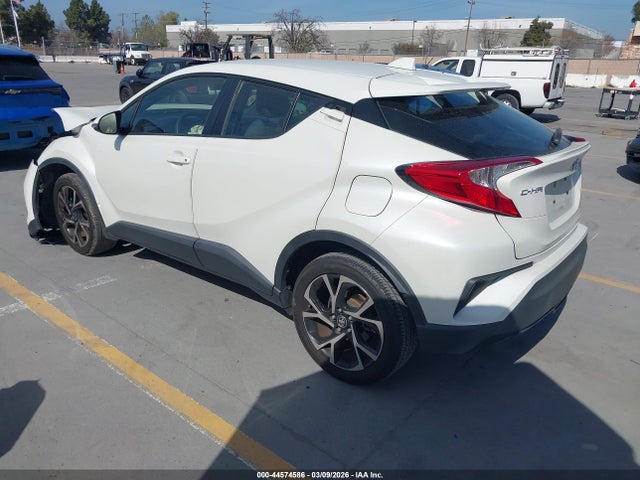 JTNKHMBX6L1093586 Toyota C-HR XLE