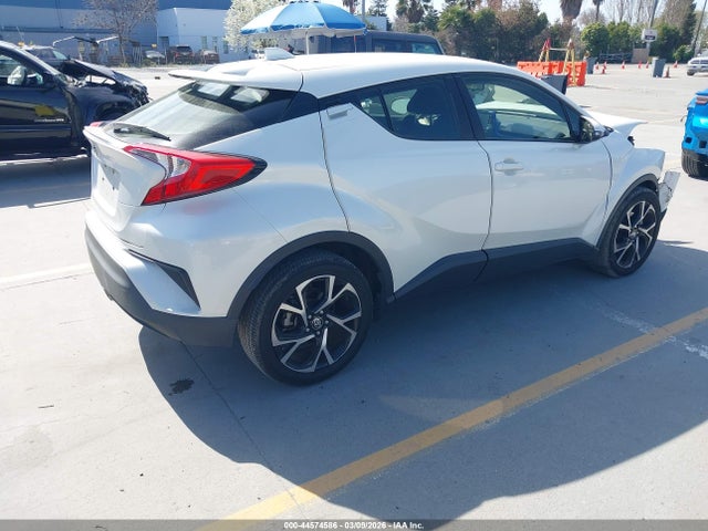 JTNKHMBX6L1093586 Toyota C-HR XLE
