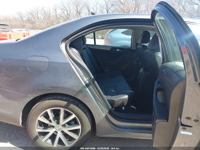 Продаж на аукціоні авто 2017 Volkswagen Jetta 1.4t Se, vin: 3VWDB7AJ1HM382797, номер лоту: 44574596