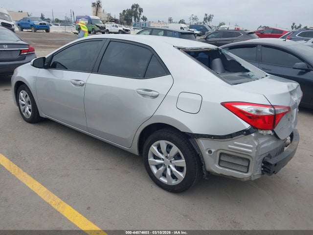 2016 TOYOTA COROLLA 5YFBURHE4GP408289 Photo 2
