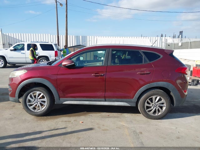 KM8J33A29HU372403 Hyundai Tucson Eco