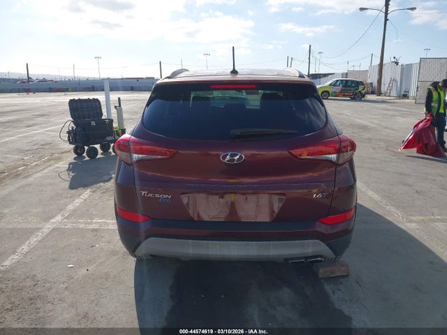KM8J33A29HU372403 Hyundai Tucson Eco