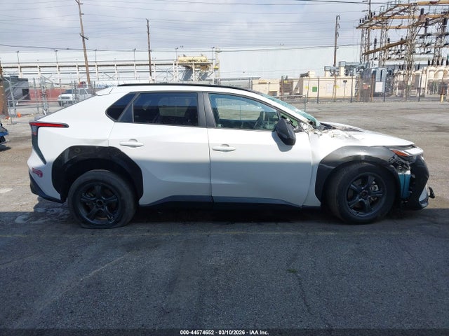 Toyota BZ4X XLE 2023 JTMAAAAA9PA021030 Image 13