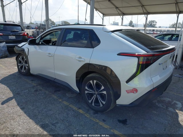 Toyota BZ4X XLE 2023 JTMAAAAA9PA021030 Image 3