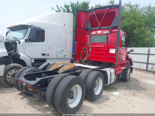 Продажа на аукционе авто 2018 Volvo Vnl, vin: 4V4NC9EG0JN996982, номер лота: 44574703