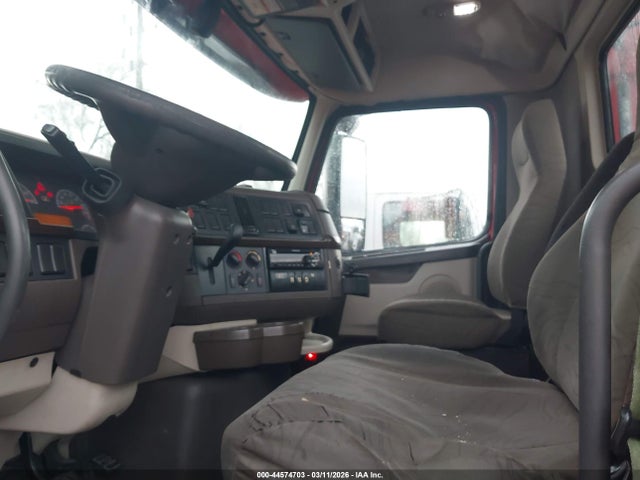 Продажа на аукционе авто 2018 Volvo Vnl, vin: 4V4NC9EG0JN996982, номер лота: 44574703