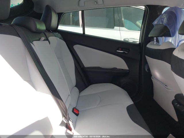JTDKAMFU8N3158681 Toyota PRIUS XLE