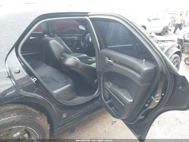 Продажа на аукционе авто 2014 Chrysler 300c Awd, vin: 2C3CCAKT5EH323243, номер лота: 44574799