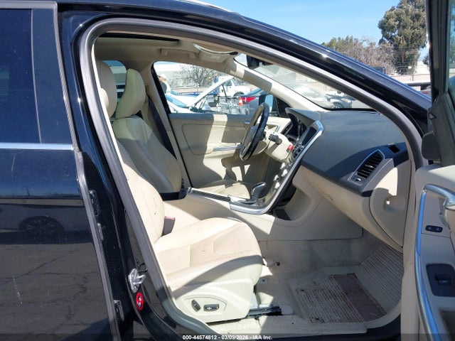 YV4612RK7F2759052 Volvo Xc60 T5/t5 Premier