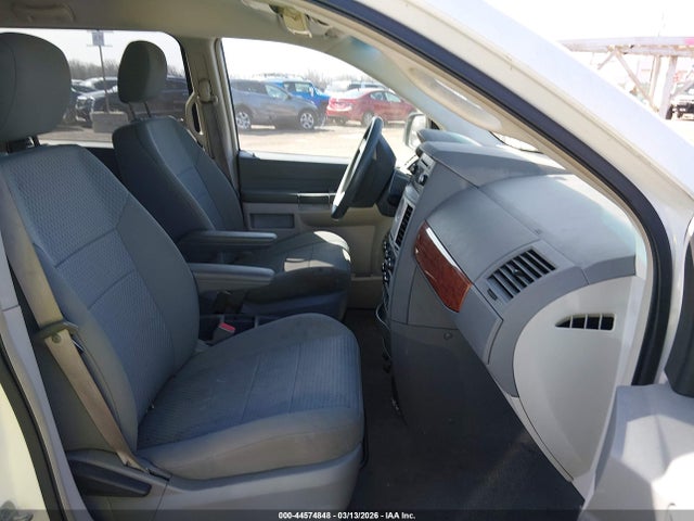 2009 CHRYSLER TOWN & COUNTRY 2A8HR44E69R619784 Photo 4