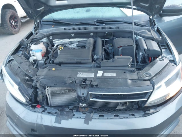 3VW267AJ4GM303472 Volkswagen Jetta 1.4t S
