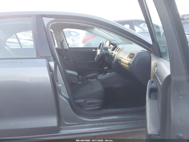 3VW267AJ4GM303472 Volkswagen Jetta 1.4t S