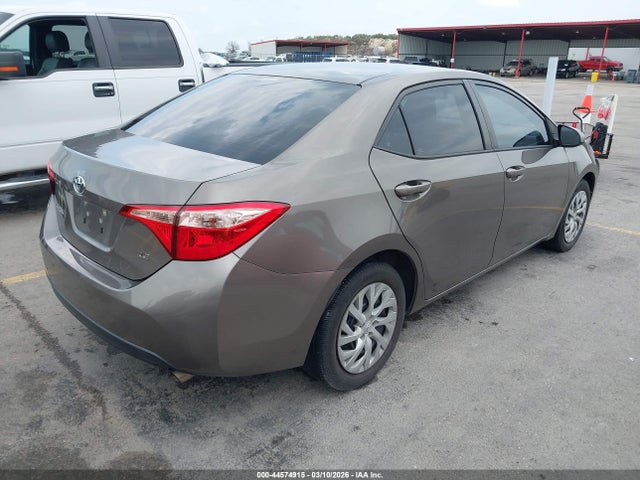 Toyota COROLLA LE 2018 2T1BURHE9JC120954 Image 4