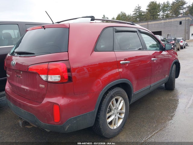 KIA SORENTO LX 2015 5XYKTDA69FG637207 Image 4