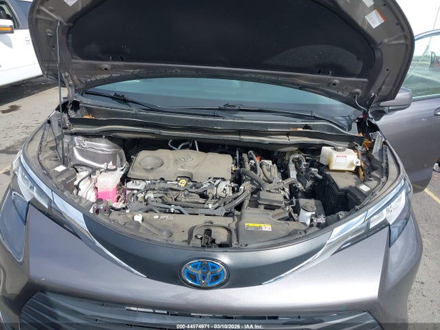 Toyota SIENNA LE 2021 5TDKRKEC4MS023376 Image 10