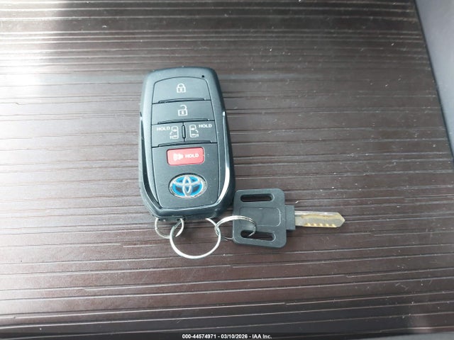 Toyota SIENNA LE 2021 5TDKRKEC4MS023376 Image 11
