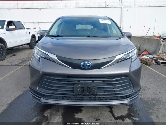 Toyota SIENNA LE 2021 5TDKRKEC4MS023376 Image 13
