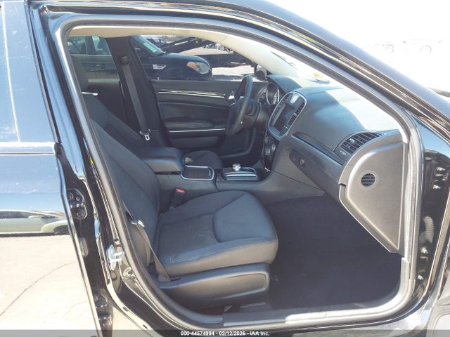 Продаж на аукціоні авто 2023 Chrysler 300 Touring, vin: 2C3CCAAG8PH552393, номер лоту: 44574994