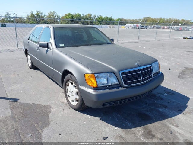 1993 MERCEDES-BENZ 400 WDBGA43E4PA133700