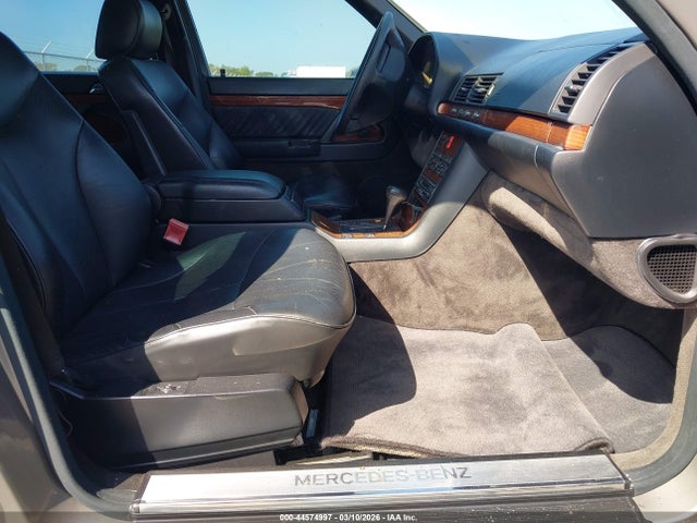 1993 MERCEDES-BENZ 400 WDBGA43E4PA133700 Photo 4