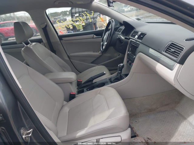 44575003 :رقم المزاد ، 1VWAS7A32FC121911 vin ، 2015 Volkswagen Passat 1.8t Limited Edition مزاد بيع