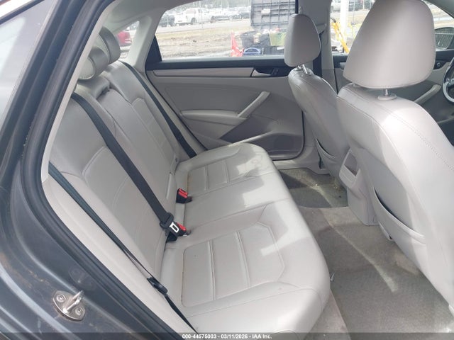 44575003 :رقم المزاد ، 1VWAS7A32FC121911 vin ، 2015 Volkswagen Passat 1.8t Limited Edition مزاد بيع