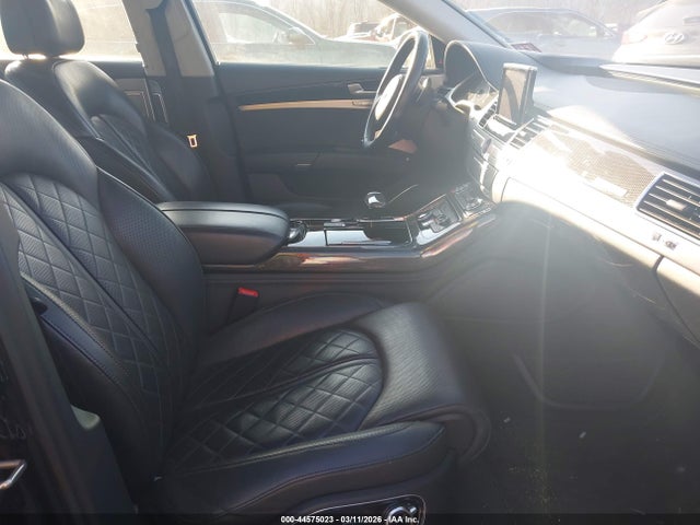 Продажа на аукционе авто 2015 Audi S8 4.0t, vin: WAUK2AFD3FN019900, номер лота: 44575023