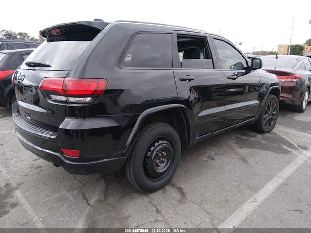 1C4RJFAG0MC583161 Jeep Grand Cherokee Laredo X 4x4