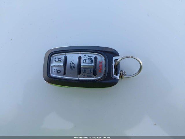 2017 CHRYSLER PACIFICA 2C4RC1DG3HR756693 Photo 10