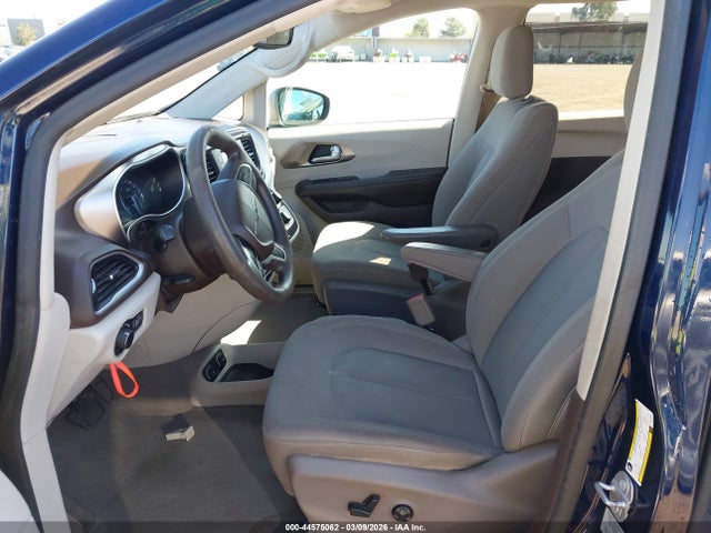 2017 CHRYSLER PACIFICA 2C4RC1DG3HR756693 Photo 4