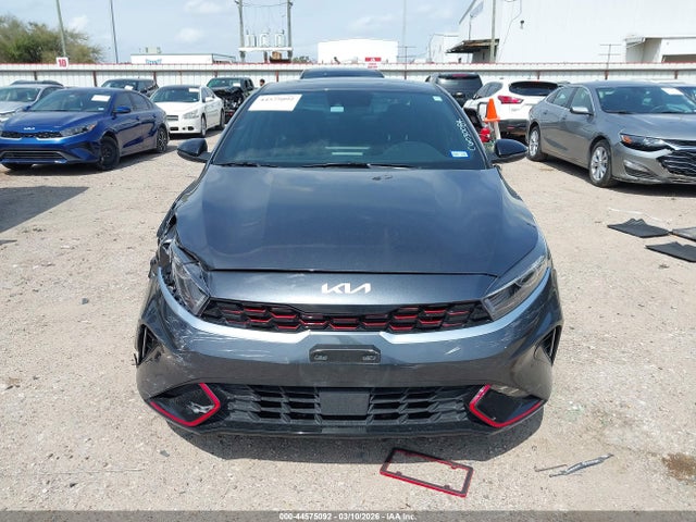 3KPF54AD9NE506607 KIA Forte Gt-line