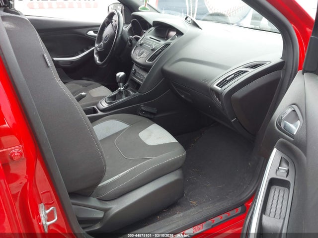 Ford FOCUS ST 2017 1FADP3L93HL348903 Image 5