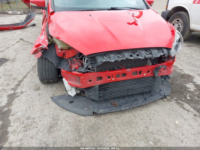 Ford FOCUS ST 2017 1FADP3L93HL348903 Image 6