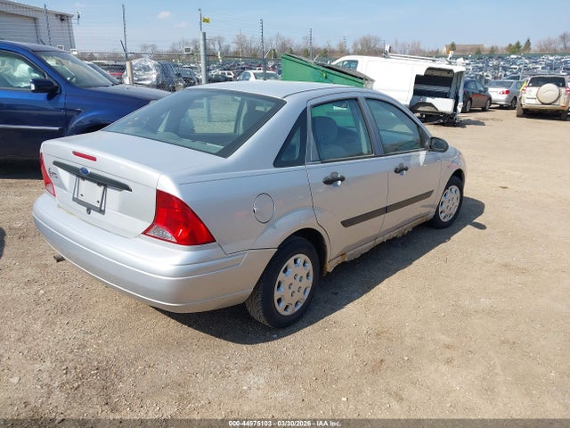 2003 FORD FOCUS 1FAFP33P83W219179 Photo 3