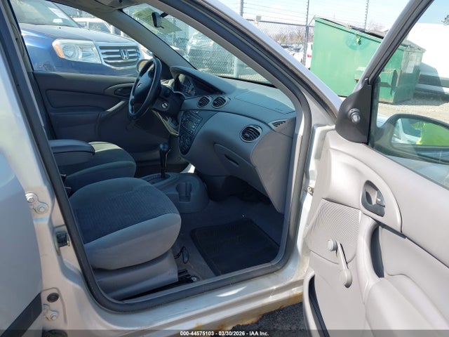 2003 FORD FOCUS 1FAFP33P83W219179 Photo 4