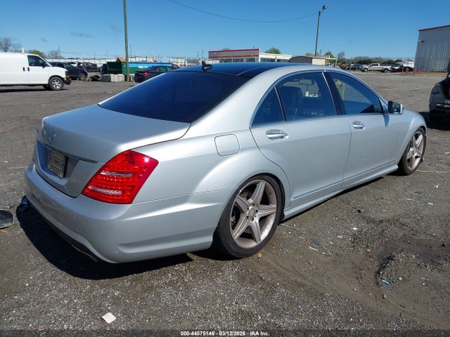 2010 MERCEDES-BENZ S 550 WDDNG7BB2AA321712 Photo 3
