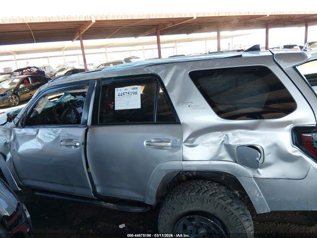 Toyota 4runner Trd Off Road Premium 2017 JTEBU5JRXH5455276 Image 15