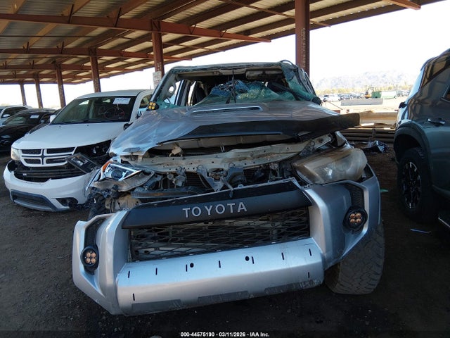 2017 TOYOTA 4RUNNER JTEBU5JRXH5455276 Photo 5