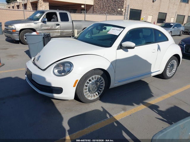 3VWJP7AT8EM615334 Volkswagen Beetle 2.5l