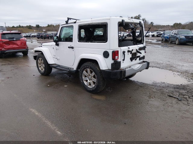 2018 JEEP WRANGLER JK 1C4GJWBG1JL852592 Photo 2