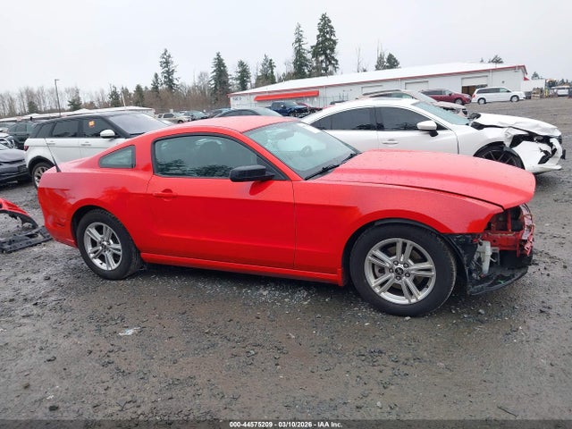 2013 Ford Mustang V6 მანქანა იყიდება აუქციონზე, vin: 1ZVBP8AM4D5208411, აუქციონის ნომერი: 44575209
