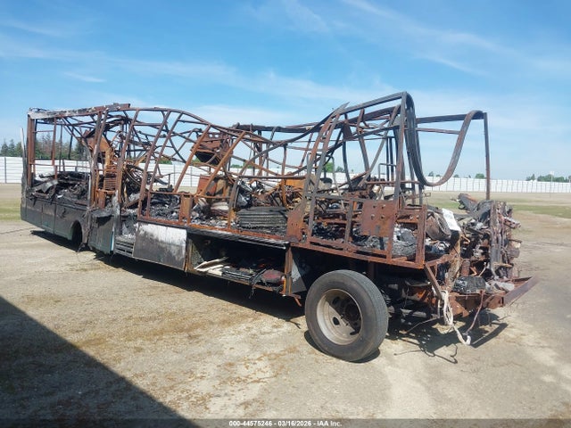 Продаж на аукціоні авто 2001 Ford F550 Super Duty Stripped Chass, vin: 1FCNF53S010A10365, номер лоту: 44575246