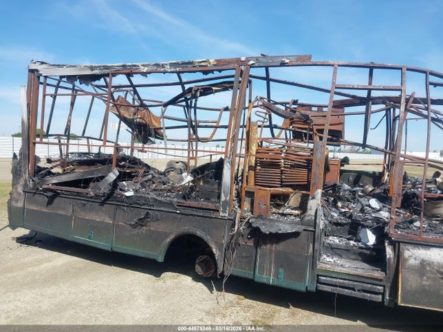 Продаж на аукціоні авто 2001 Ford F550 Super Duty Stripped Chass, vin: 1FCNF53S010A10365, номер лоту: 44575246