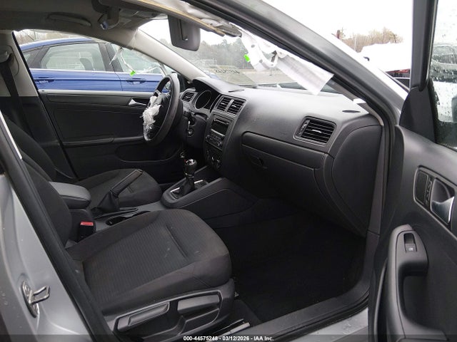 44575248 :رقم المزاد ، 3VW1K7AJ0FM201575 vin ، 2015 Volkswagen Jetta 2.0l S مزاد بيع