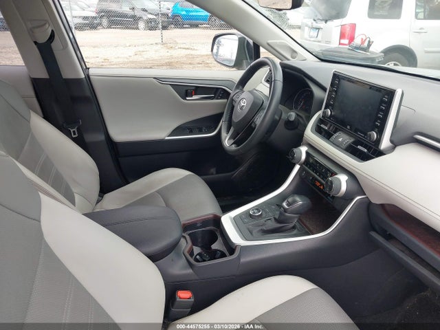 2020 TOYOTA RAV4 JTMN1RFV6LD050635 Photo 4