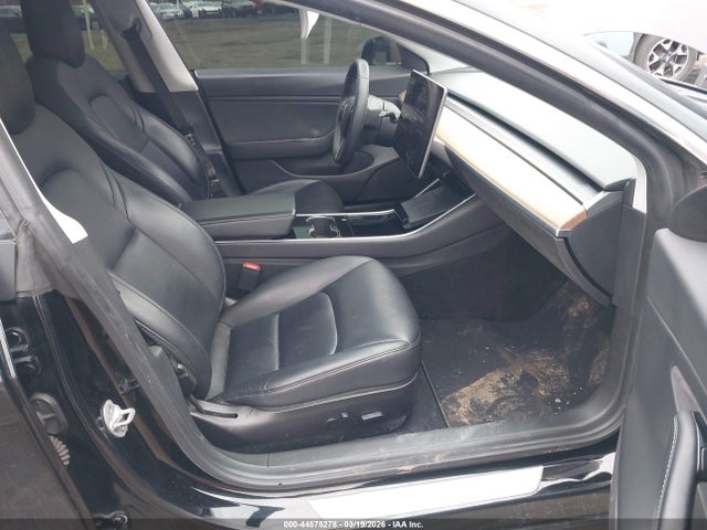 44575278 :رقم المزاد ، 5YJ3E1EB2LF635063 vin ، 2020 Tesla Model 3 Long Range Dual Motor All-wheel Drive مزاد بيع