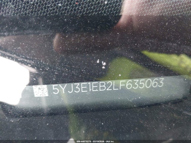 44575278 :رقم المزاد ، 5YJ3E1EB2LF635063 vin ، 2020 Tesla Model 3 Long Range Dual Motor All-wheel Drive مزاد بيع