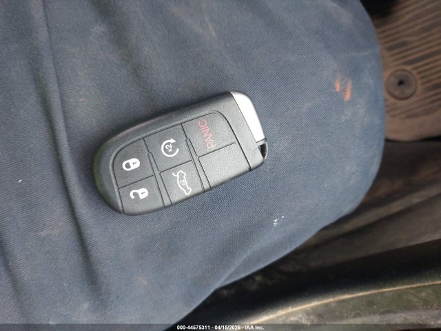 Продажа на аукционе авто 2016 Dodge Challenger Sxt, vin: 2C3CDZAG0GH250110, номер лота: 44575311