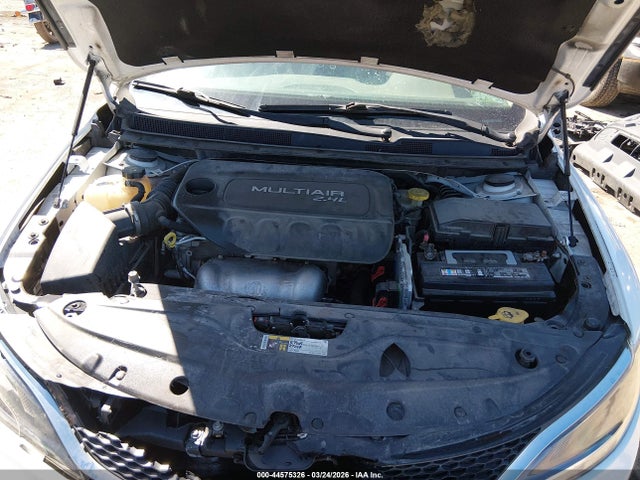 44575326 :رقم المزاد ، 1C3CCCAB5FN683979 vin ، 2015 Chrysler 200 Limited مزاد بيع