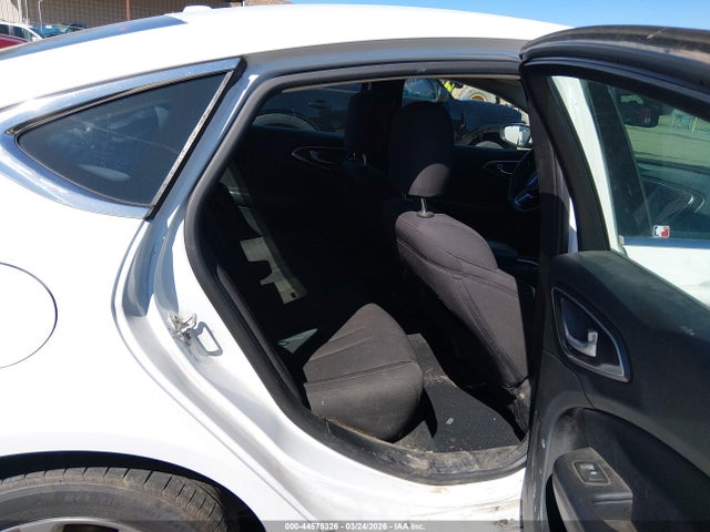 44575326 :رقم المزاد ، 1C3CCCAB5FN683979 vin ، 2015 Chrysler 200 Limited مزاد بيع